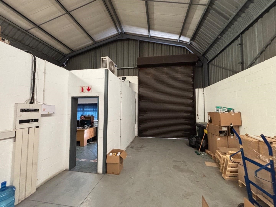 To Let commercial Property for Rent in Montague Gardens Western Cape
